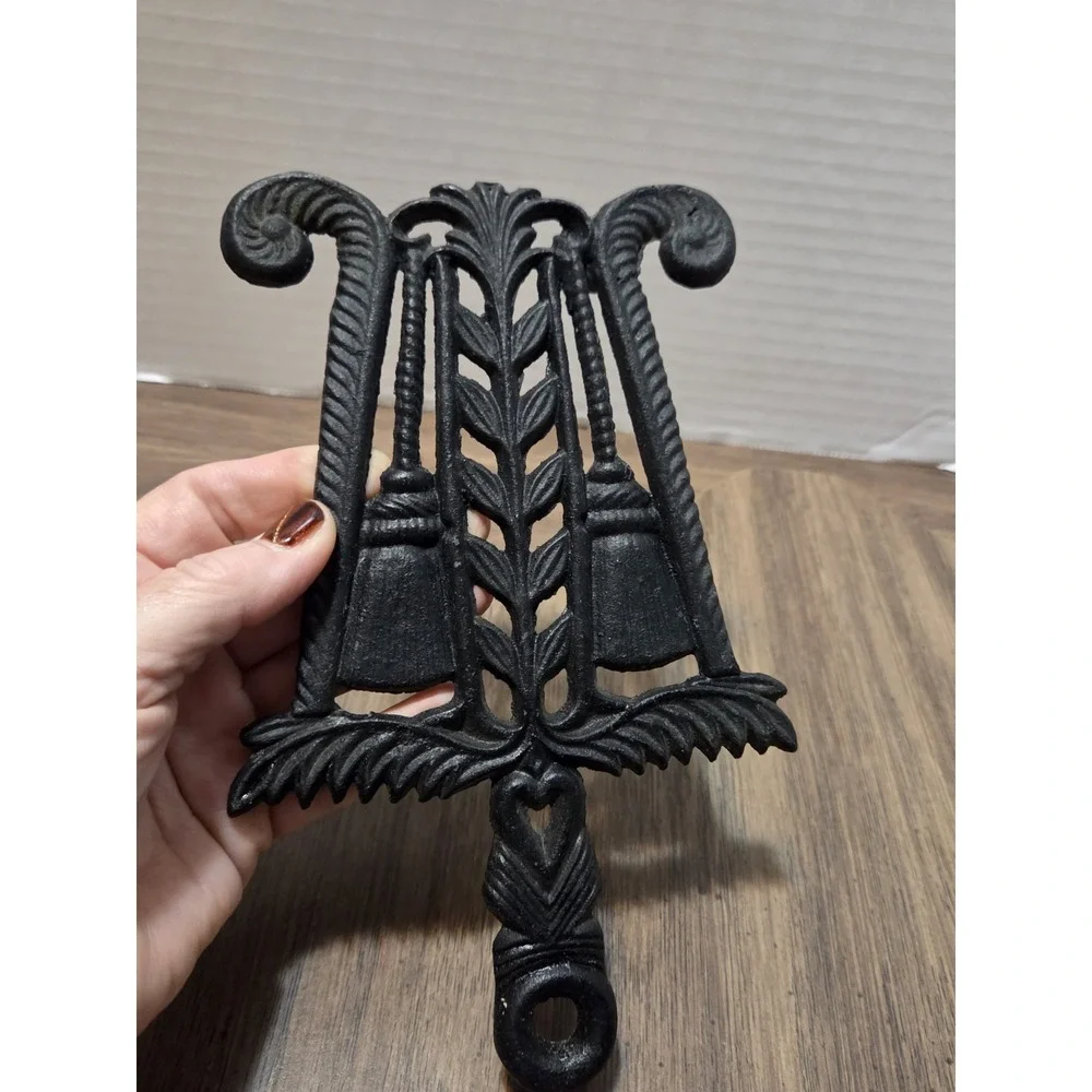 Black Matte Cast Iron Decorative Scroll Rectangle Trivet 8 x 5 in